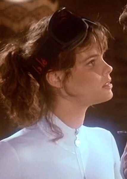 Alexandra Paul photo