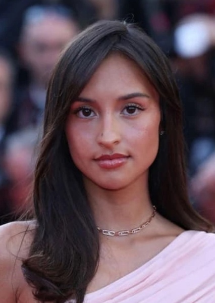 Alexandra Saint Mleux photo