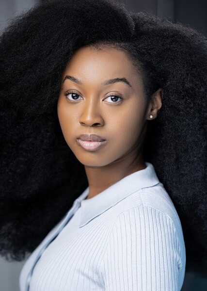 Alexis Chikaeze photo