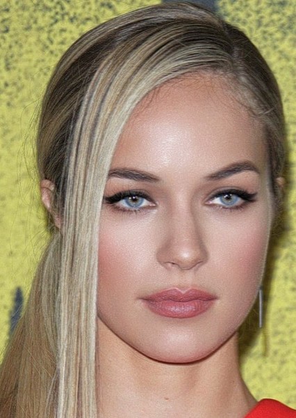 Alexis Knapp photo