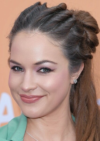 Alexis Knapp photo