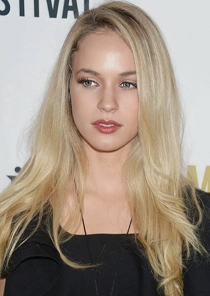 Alexis Knapp