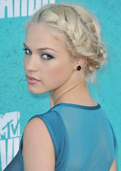 Alexis Knapp
