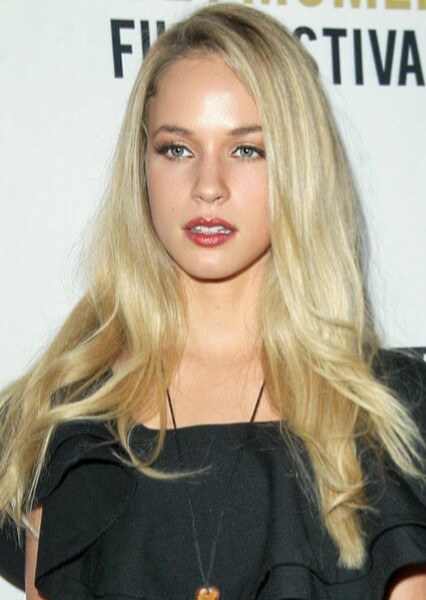 Alexis Knapp photo