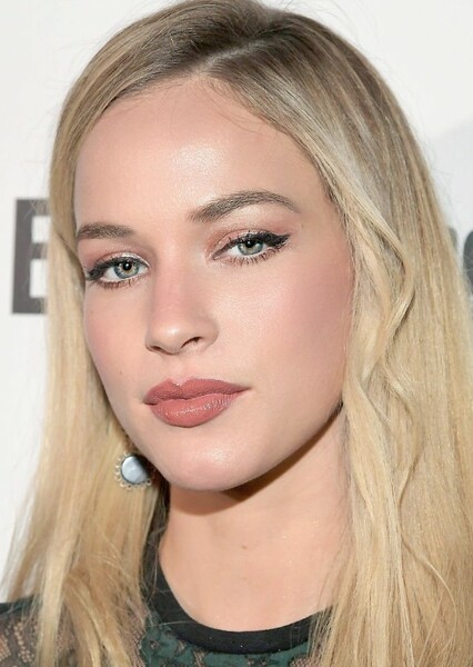 Alexis Knapp photo