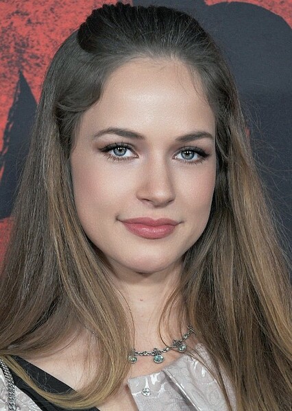 Alexis Knapp photo