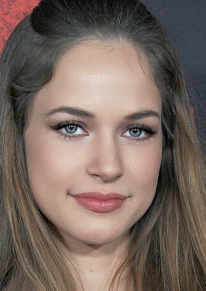 Alexis Knapp photo