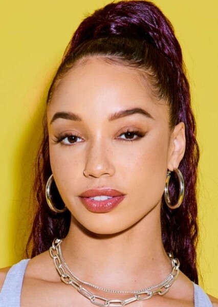 Alexis Tae photo