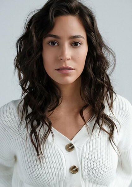 Alexxis Lemire photo