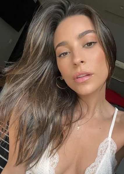 Alexxis Lemire
