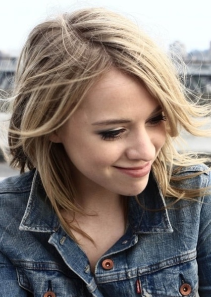 Alexz Johnson photo