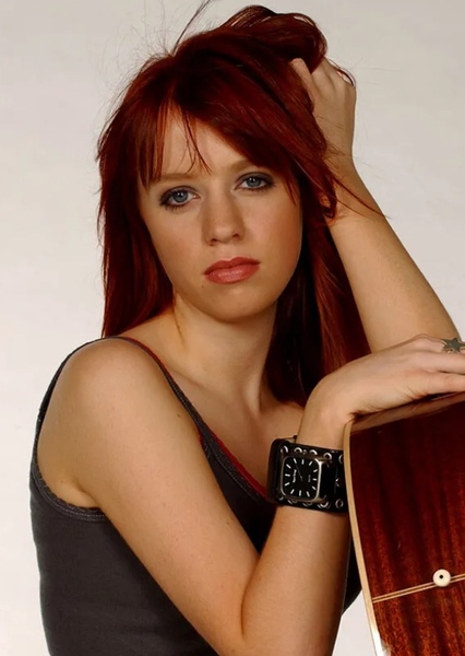 Alexz Johnson photo
