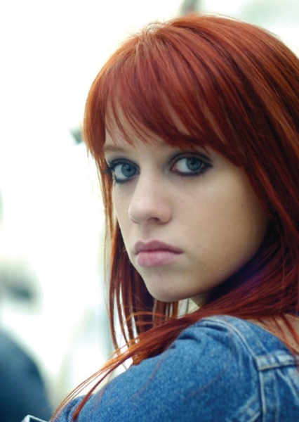 Alexz Johnson photo
