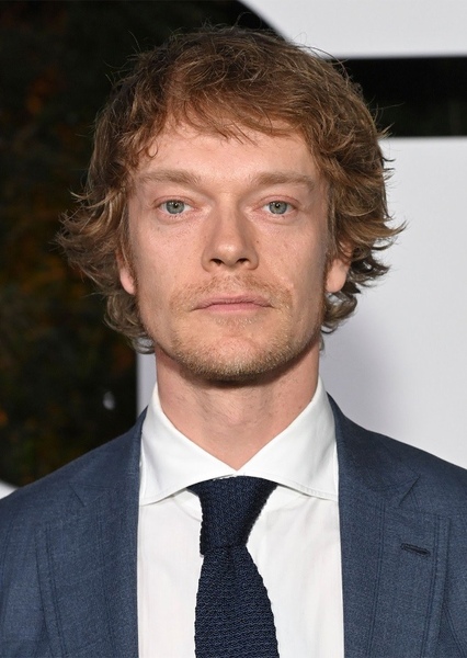 Alfie Allen photo