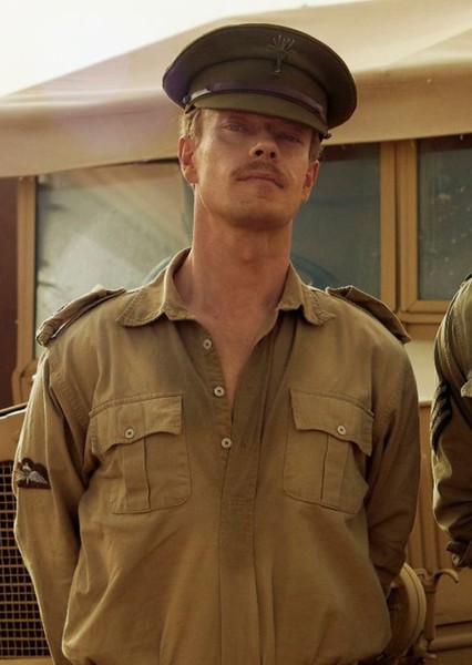Alfie Allen photo