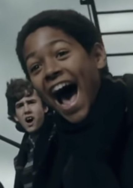 Alfred Enoch photo