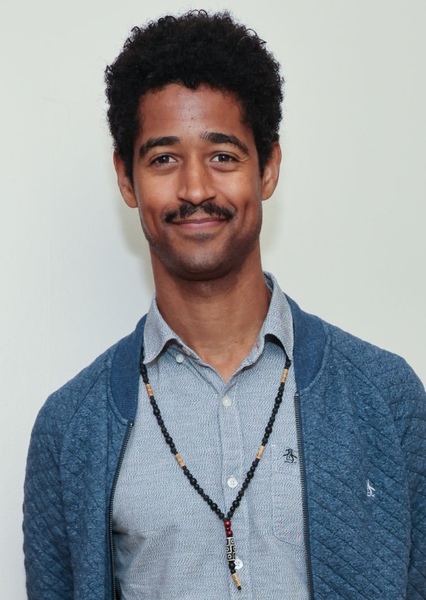Alfred Enoch photo