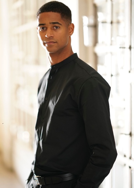 Alfred Enoch photo