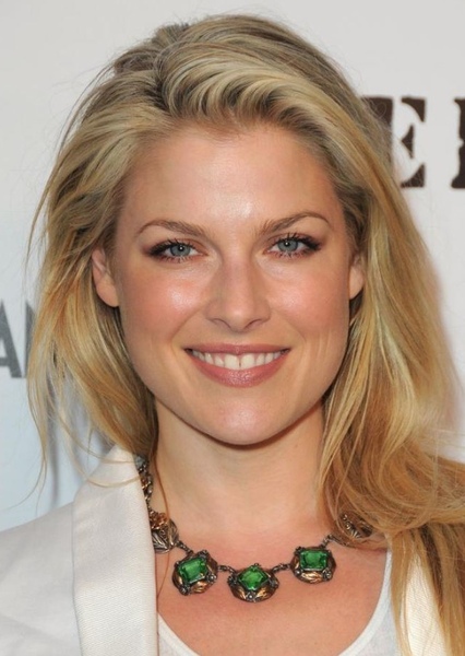 Ali Larter photo