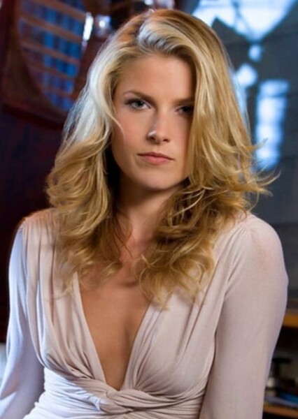 Ali Larter photo