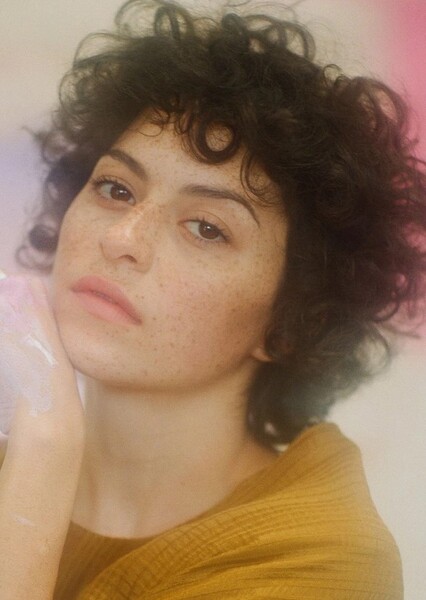 Alia Shawkat photo