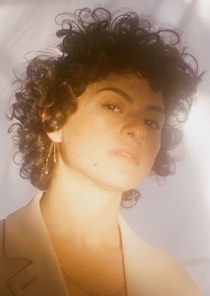 Alia Shawkat photo