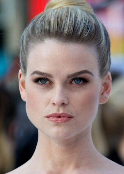 Alice Eve photo