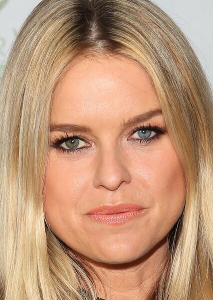 Alice Eve photo