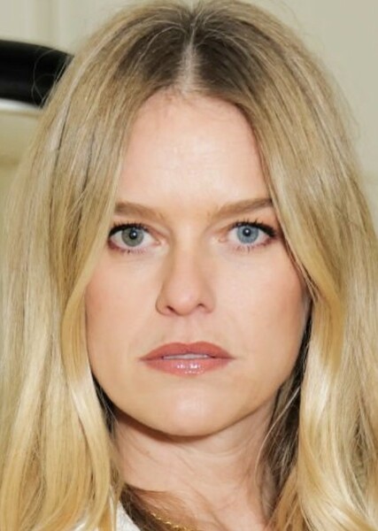 Alice Eve photo