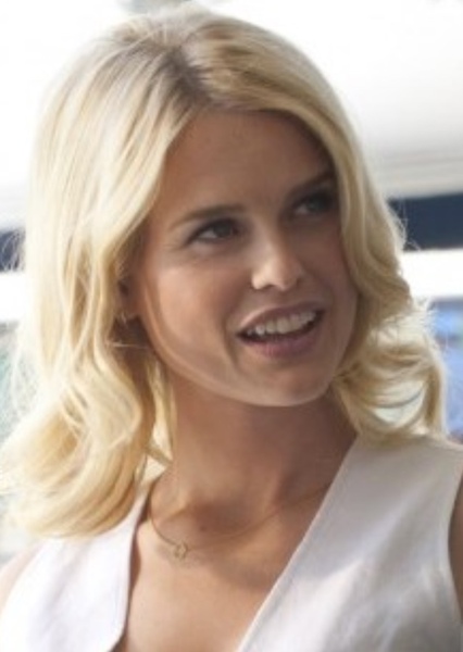Alice Eve photo