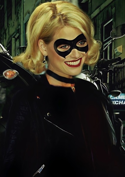 Alice Eve photo
