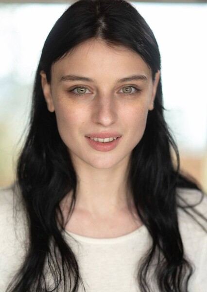 Alice Pagani photo