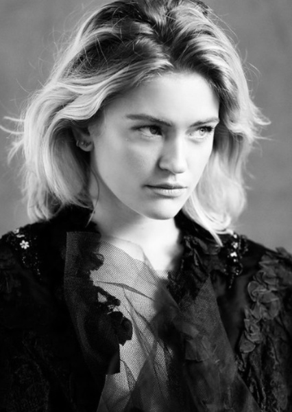 Alicia Agneson photo