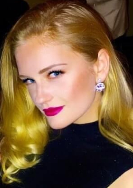 Alicia Agneson photo