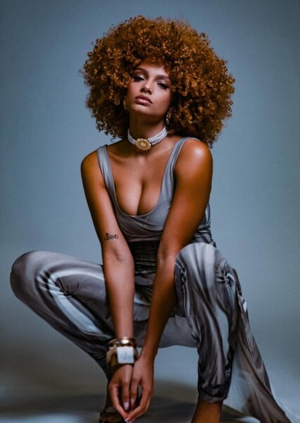 Alicia Aylies