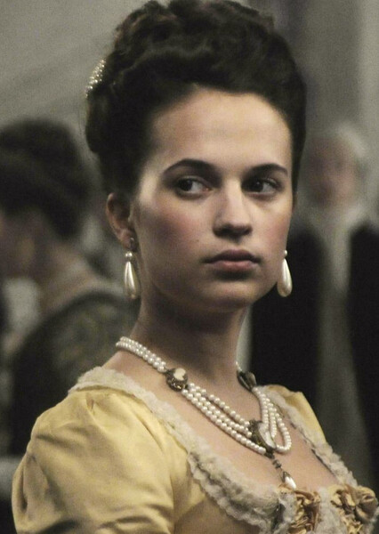 Alicia Vikander photo