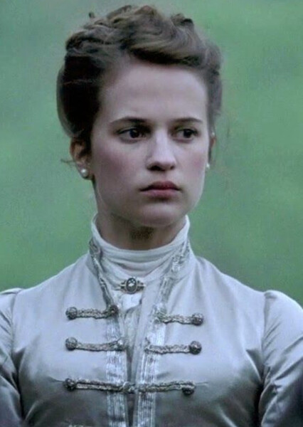 Alicia Vikander photo