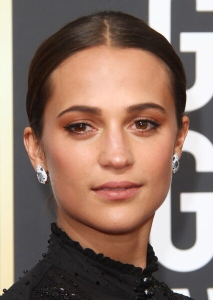 Alicia Vikander photo