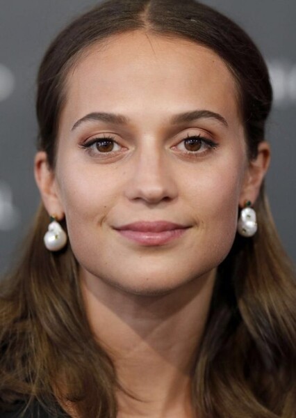 Alicia Vikander