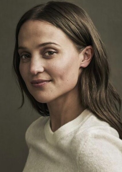 Alicia Vikander photo