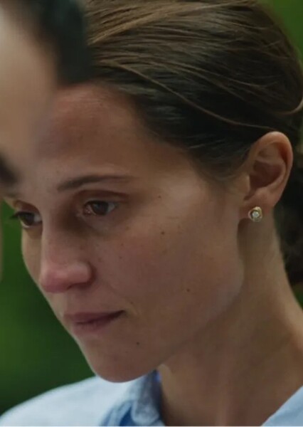 Alicia Vikander