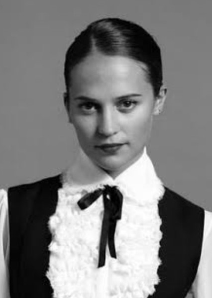 Alicia Vikander