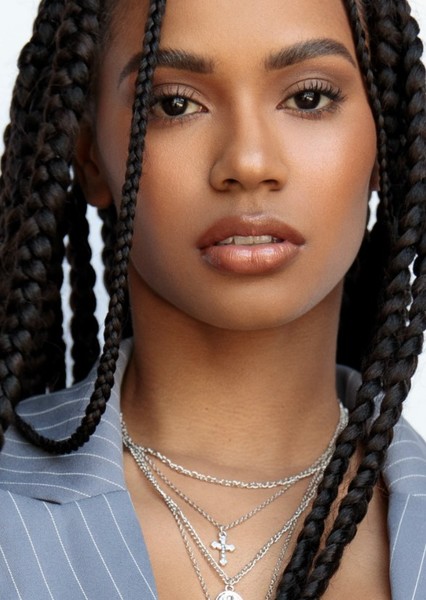 Alie Davis photo
