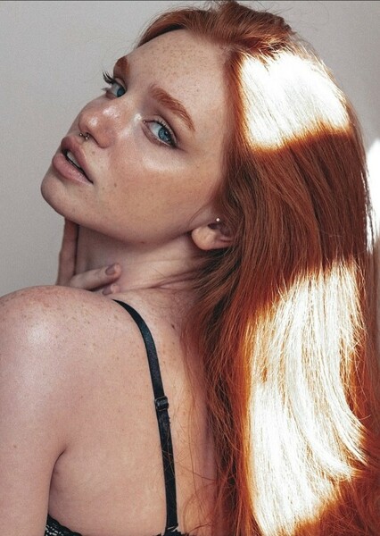 Alina Nesterenko photo