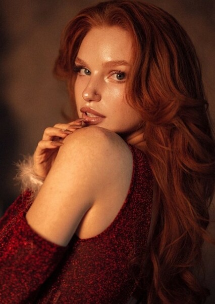 Alina Nesterenko photo