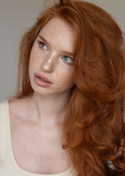Alina Nesterenko photo