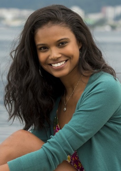 Aline Dias photo