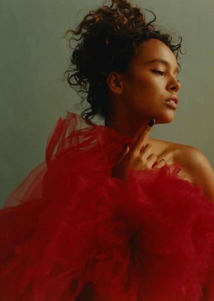 Alisha Boe photo