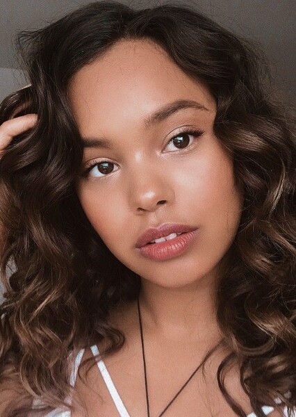 Alisha Boe