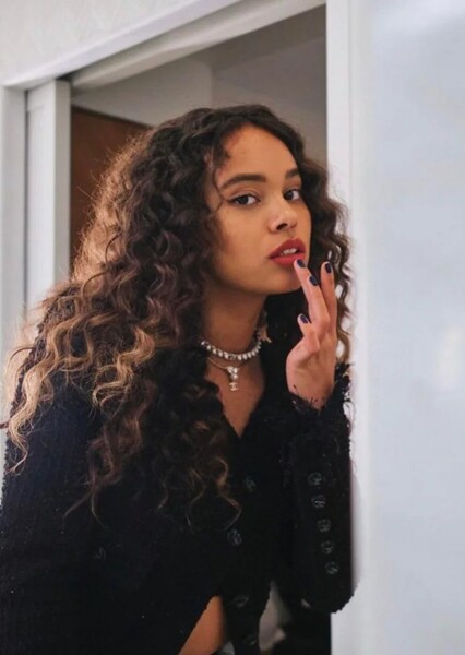 Alisha Boe photo